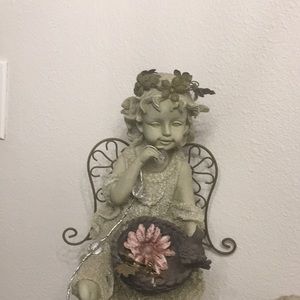 Meet your Posher, Laura